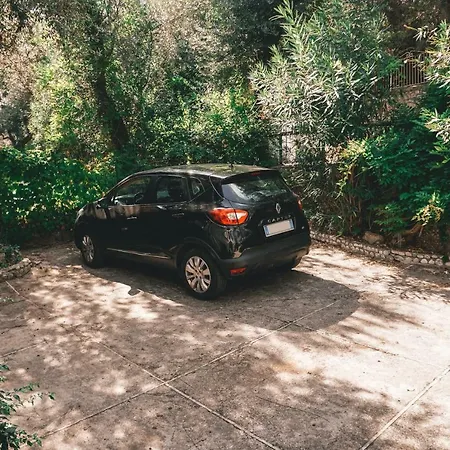 Villa A Con Giardino E Discesa A Mare *